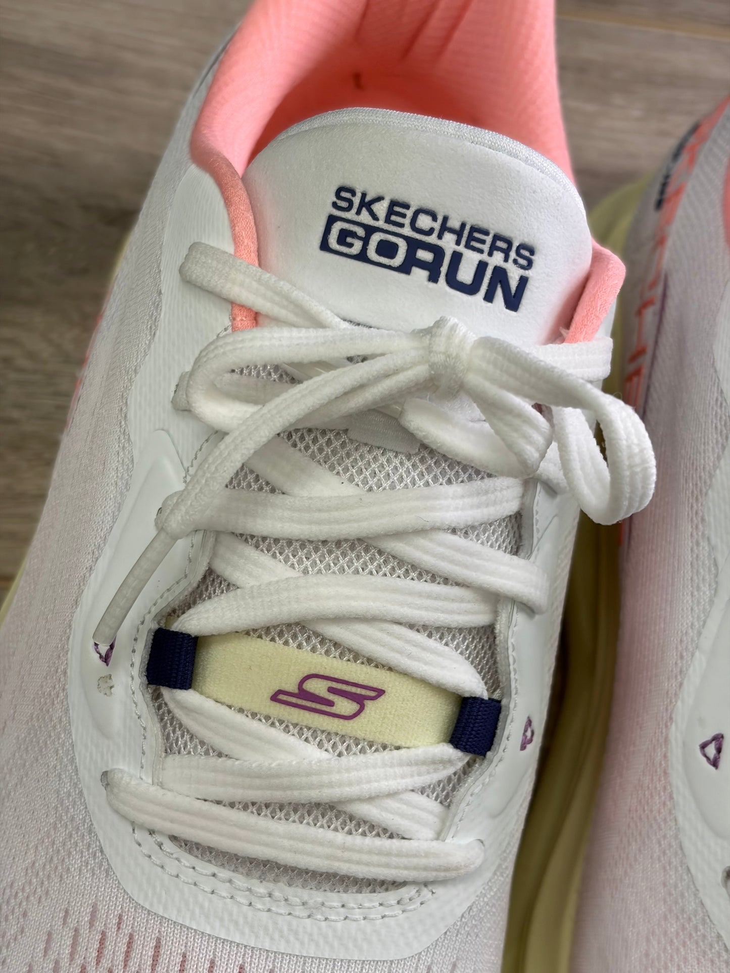 Skechers - White Mix Slip-In Trainer
