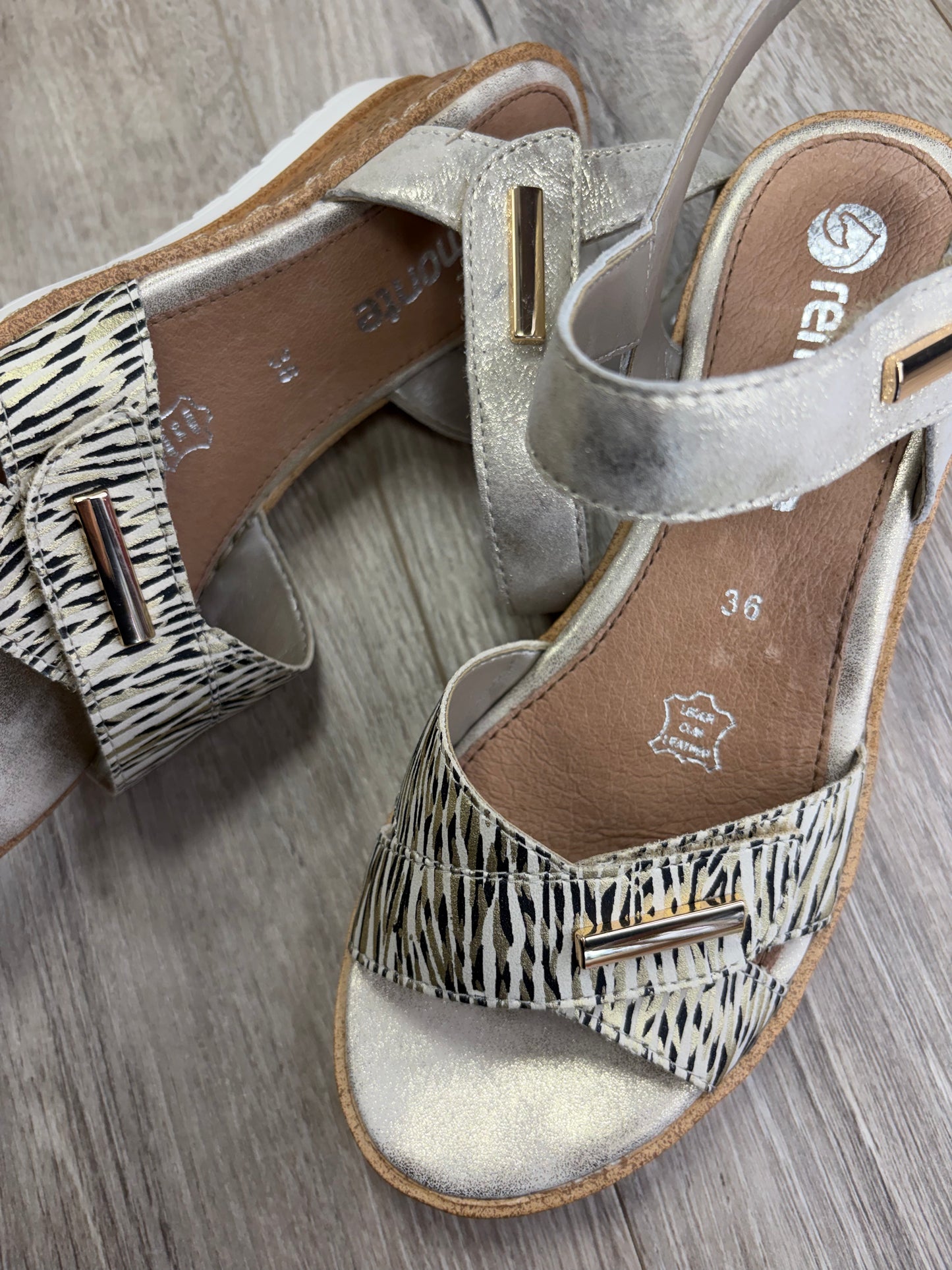 Remonte - Gold Sandal