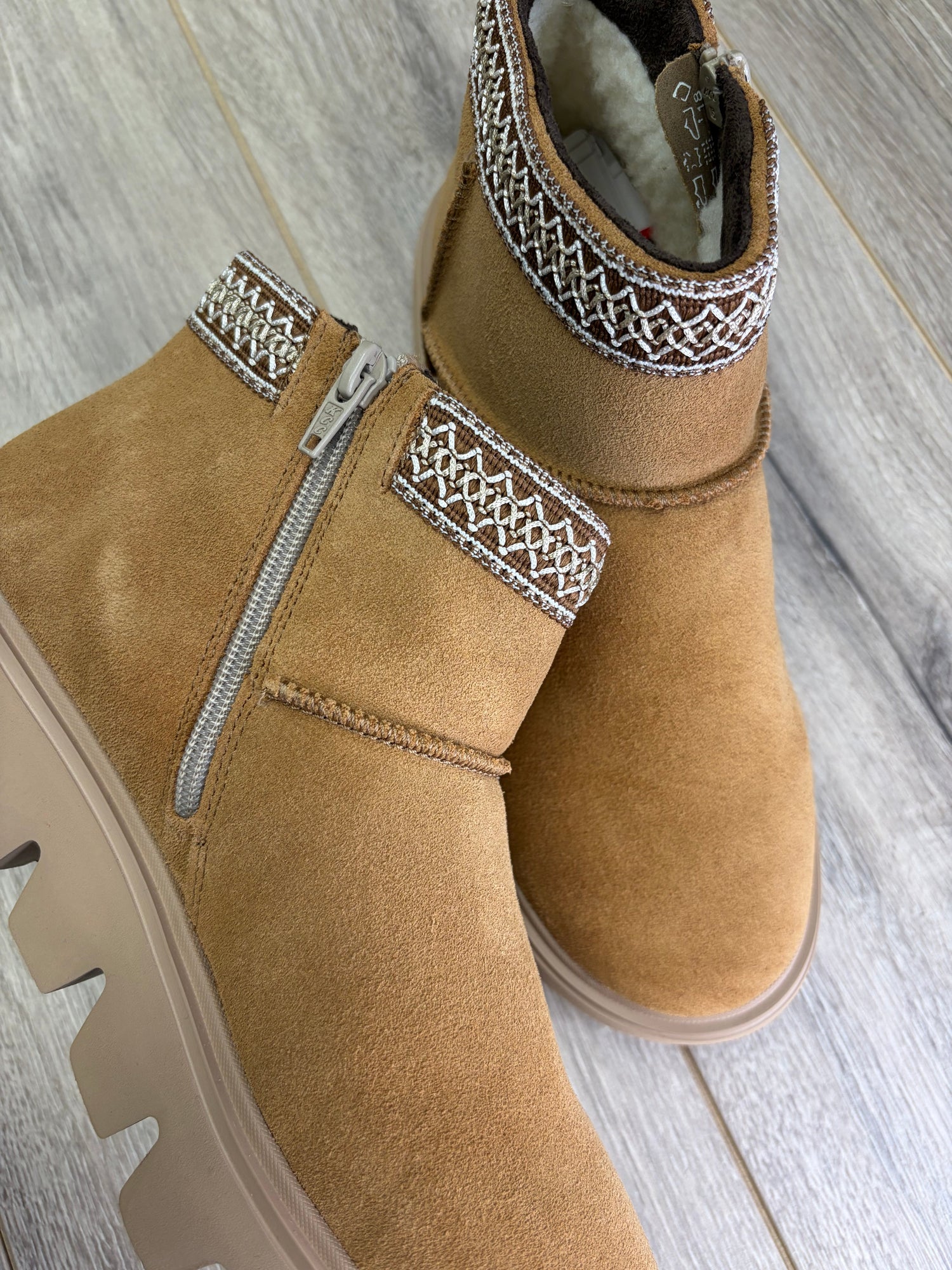 Ladies Boots