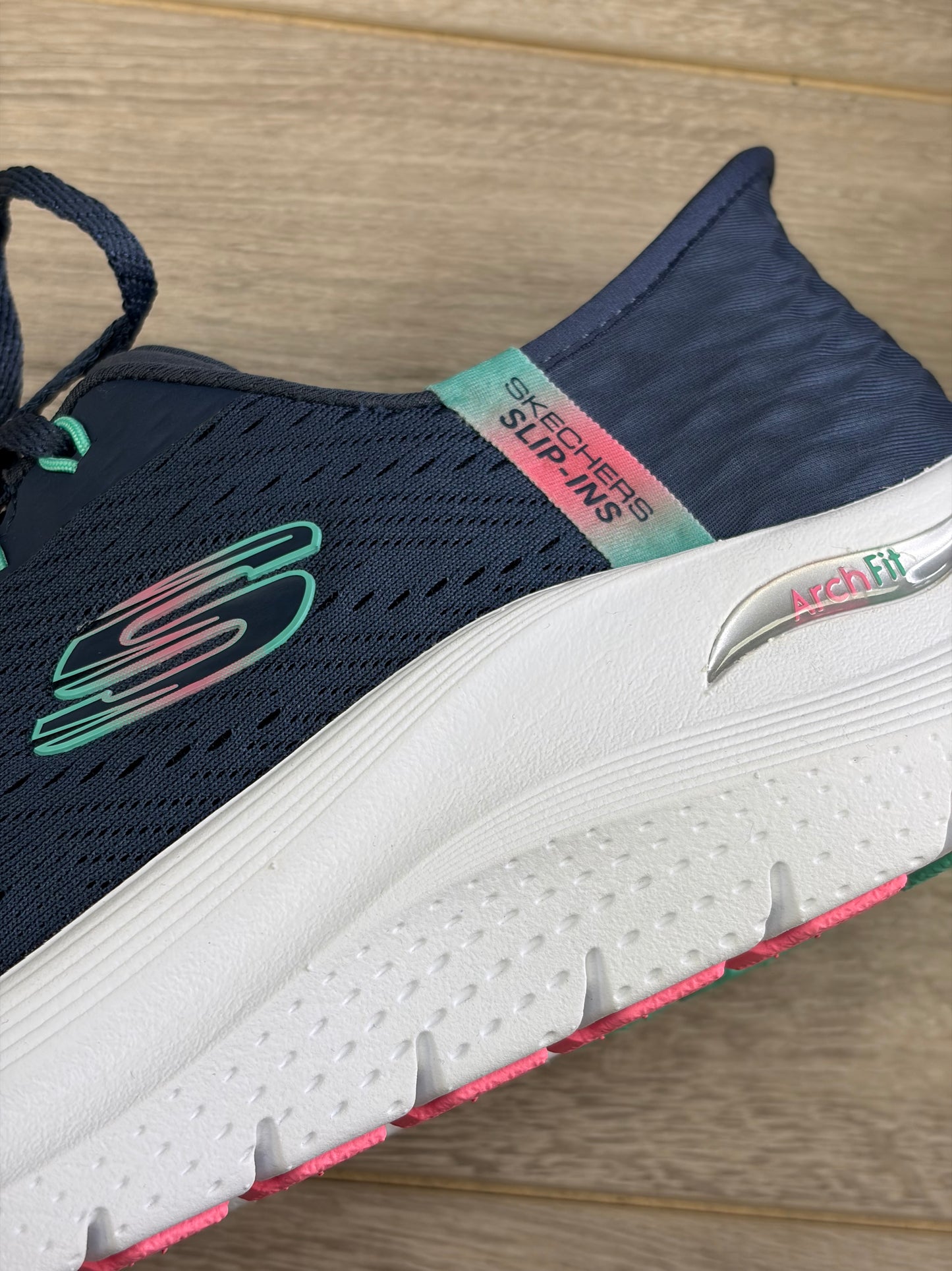 Skechers - Navy/Green Slip-In Trainer