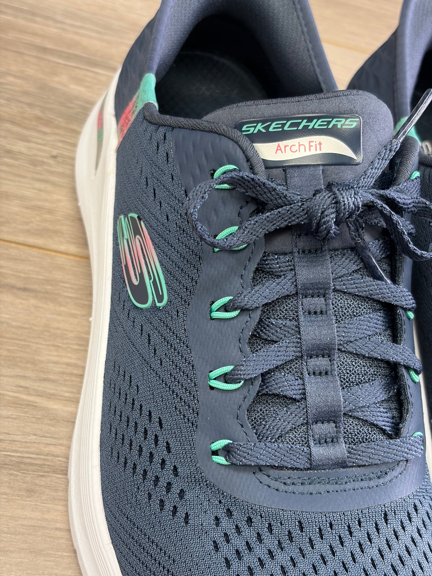 Skechers - Navy/Green Slip-In Trainer
