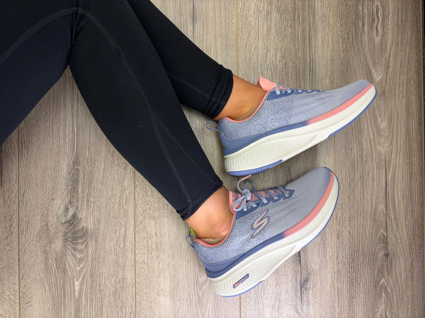 Skechers - GO RUN - Blue/Pink Trainer