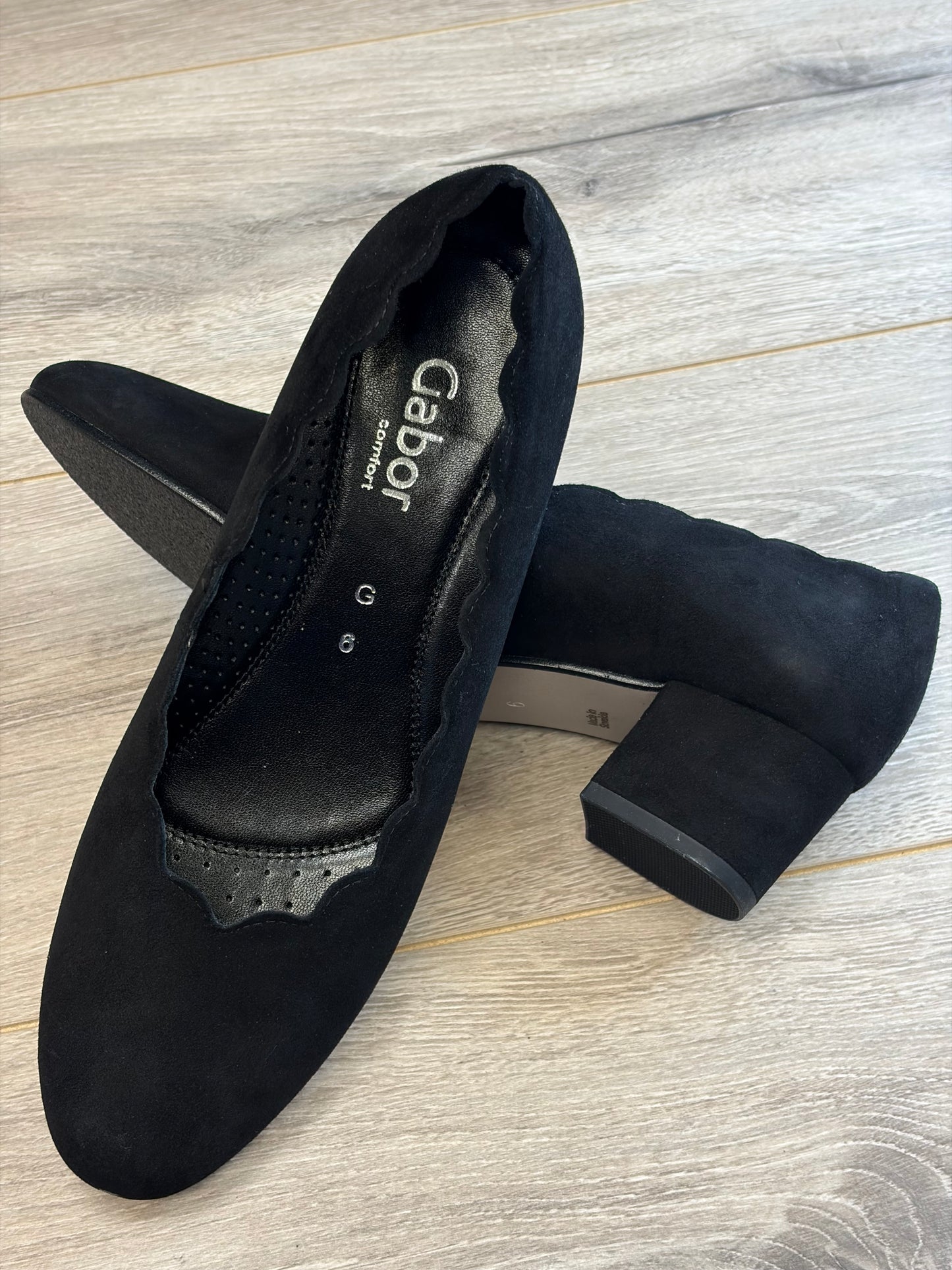 Gabor - Black Court Shoe