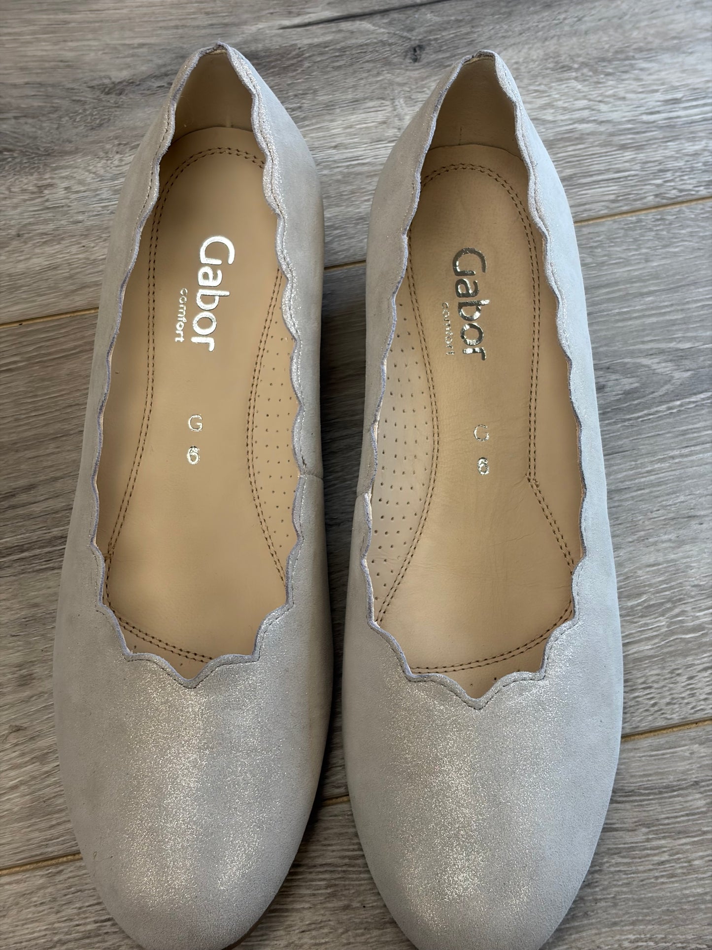 Gabor - Beige Court Heel