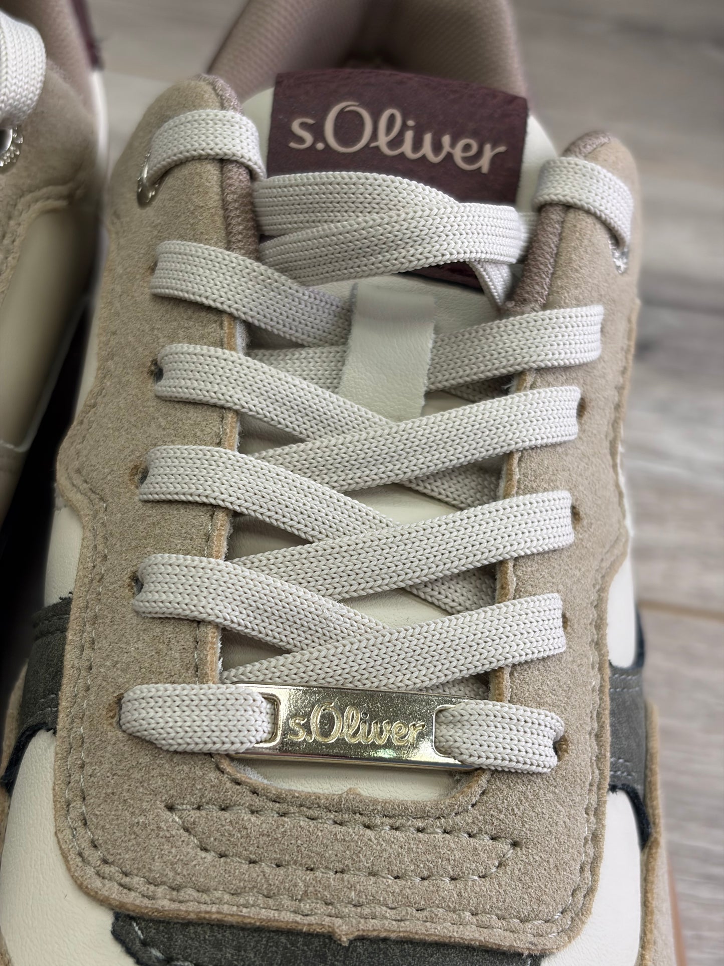 SOliver - Beige/Burgundy Trainer