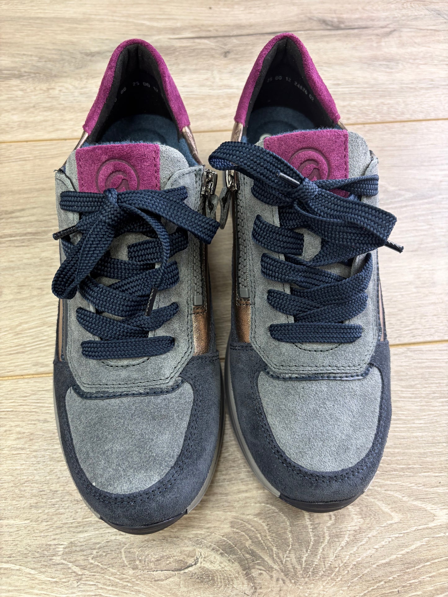 ARA - Navy/Bronze Stylish Trainer