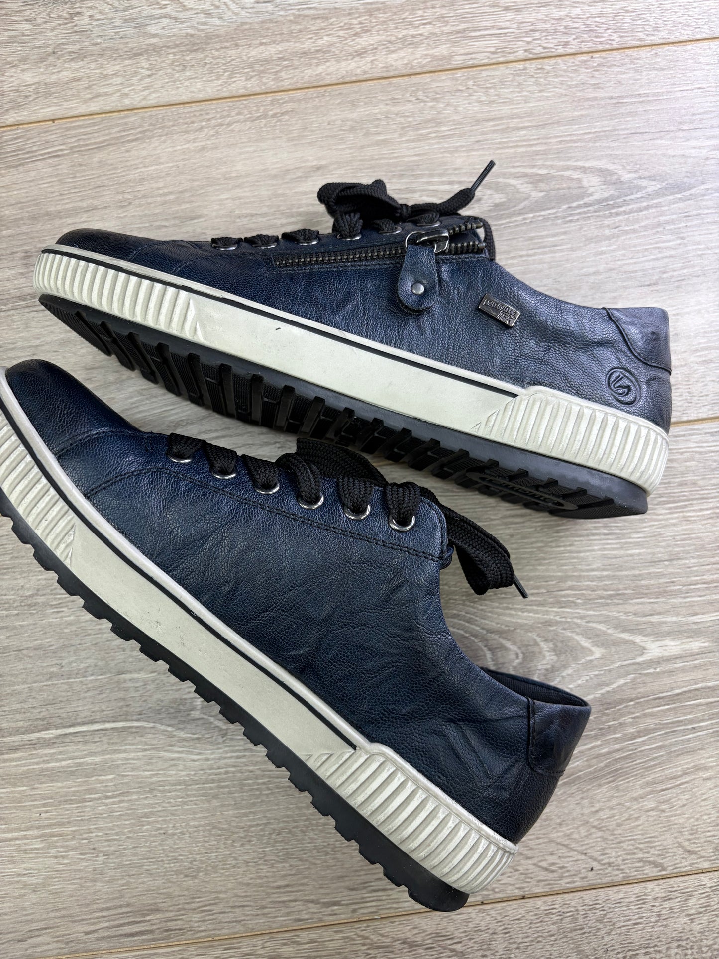 Remonte - Navy Lace Zip Trainer