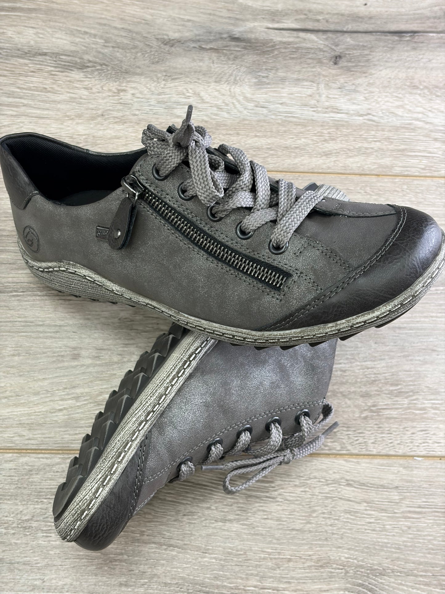Remonte - Grey Zip Lace Trainer