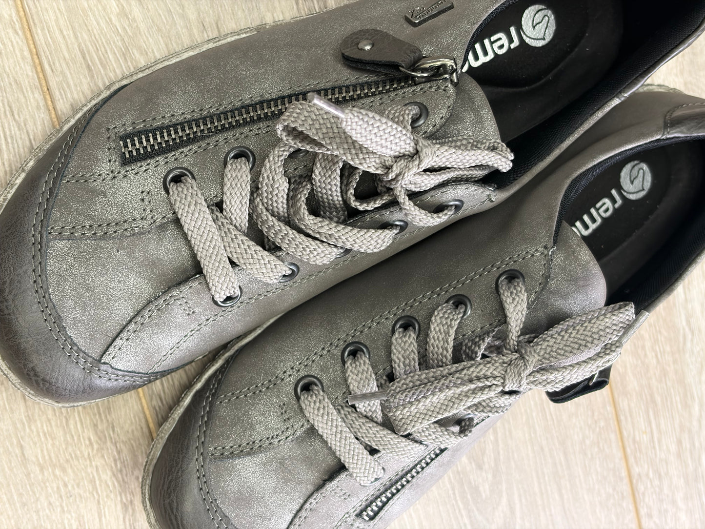 Remonte - Grey Zip Lace Trainer