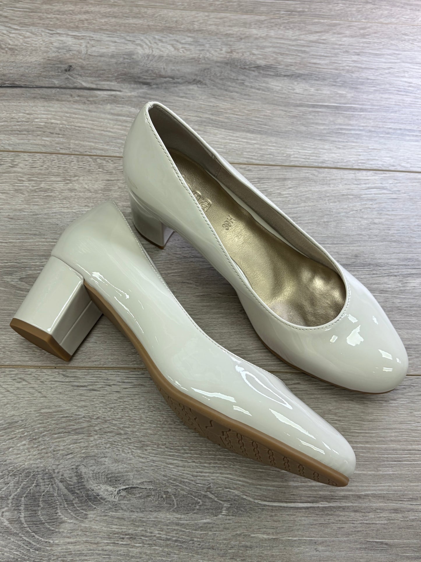 Jana - Ivory Block Heel