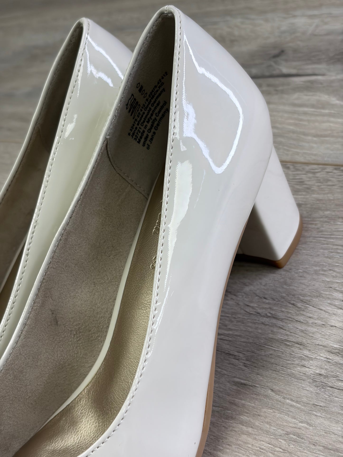 Jana - Ivory Block Heel