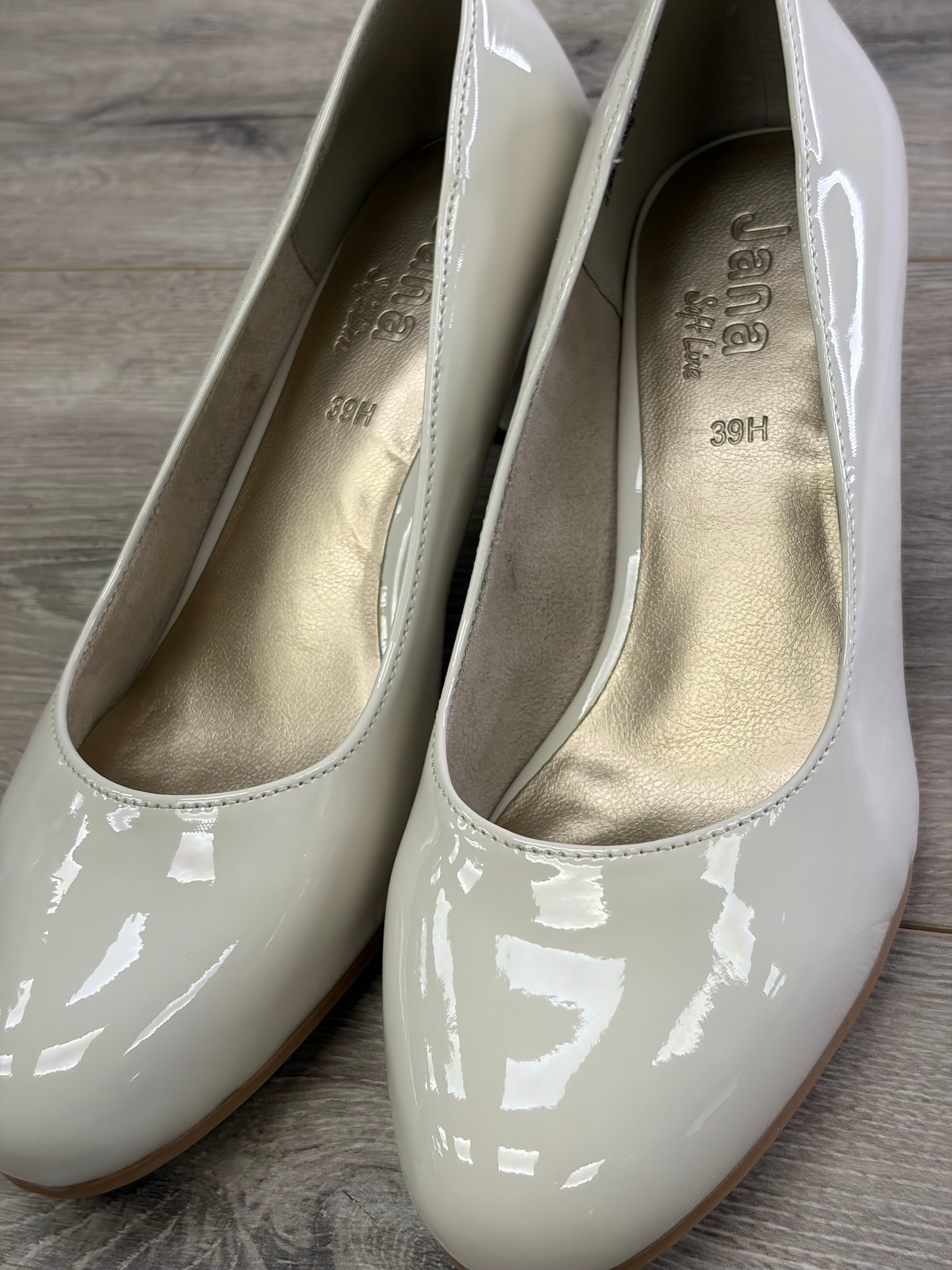 Jana - Ivory Block Heel