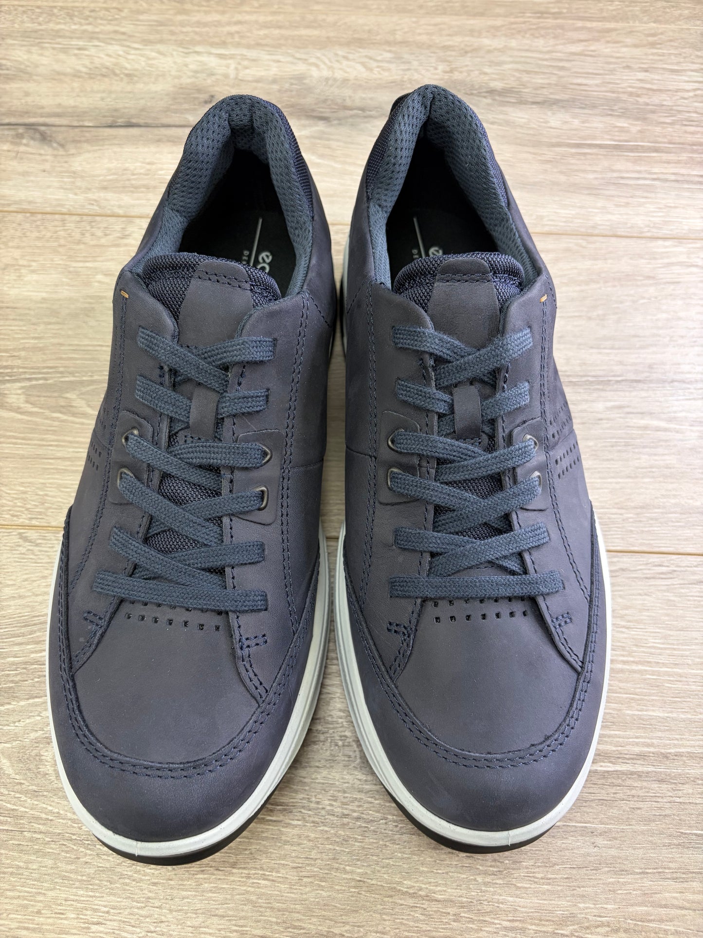 ECCO - Navy Nubuck Waterproof Trainer