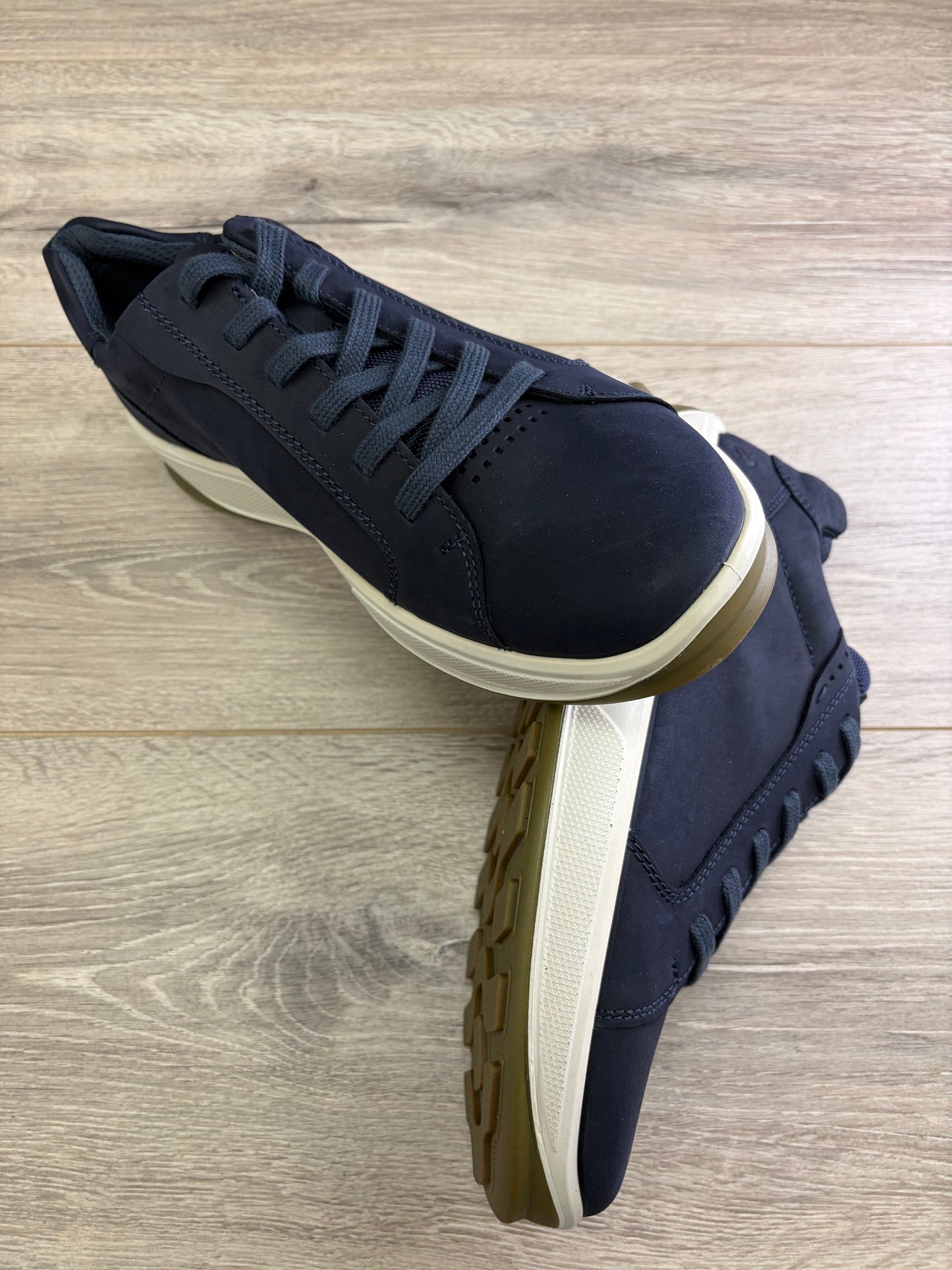 ECCO - Navy Trainer