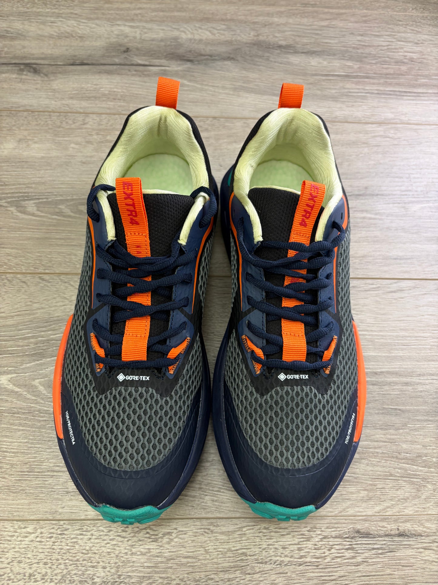 &Extr4 - Black/Orange Trainer