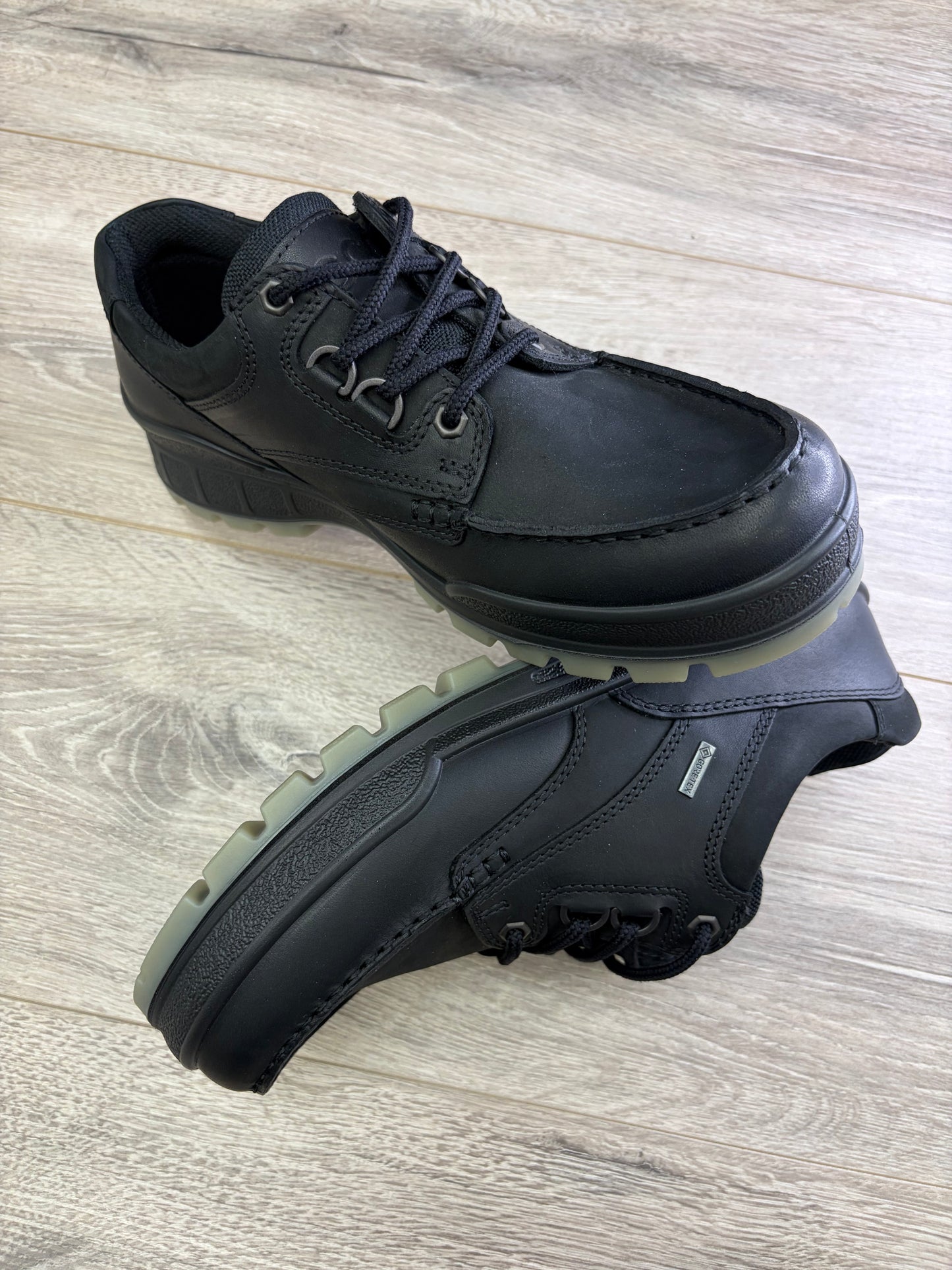 ECCO - Black Shoe
