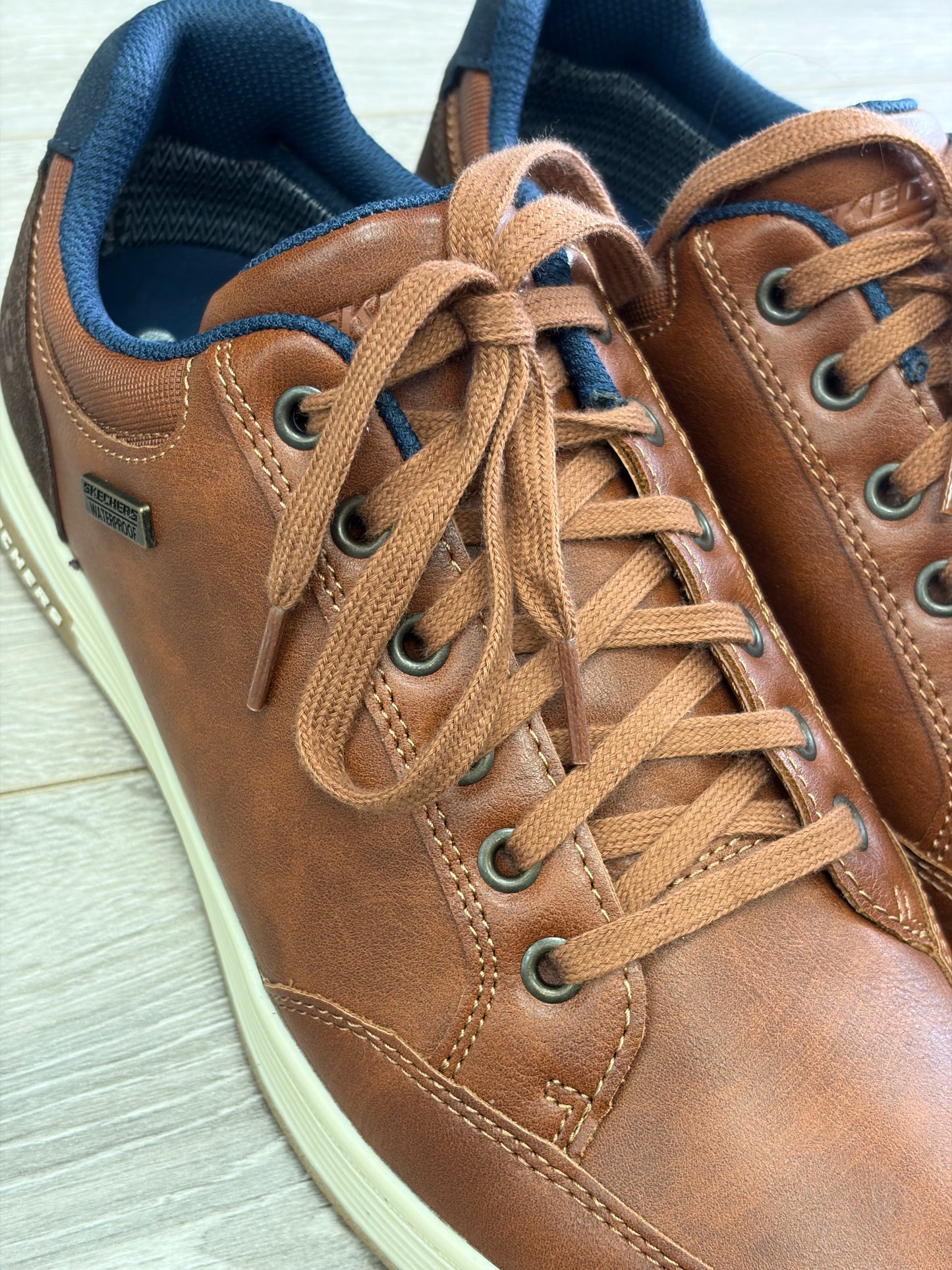 Skechers - Brown Waterproof Trainer
