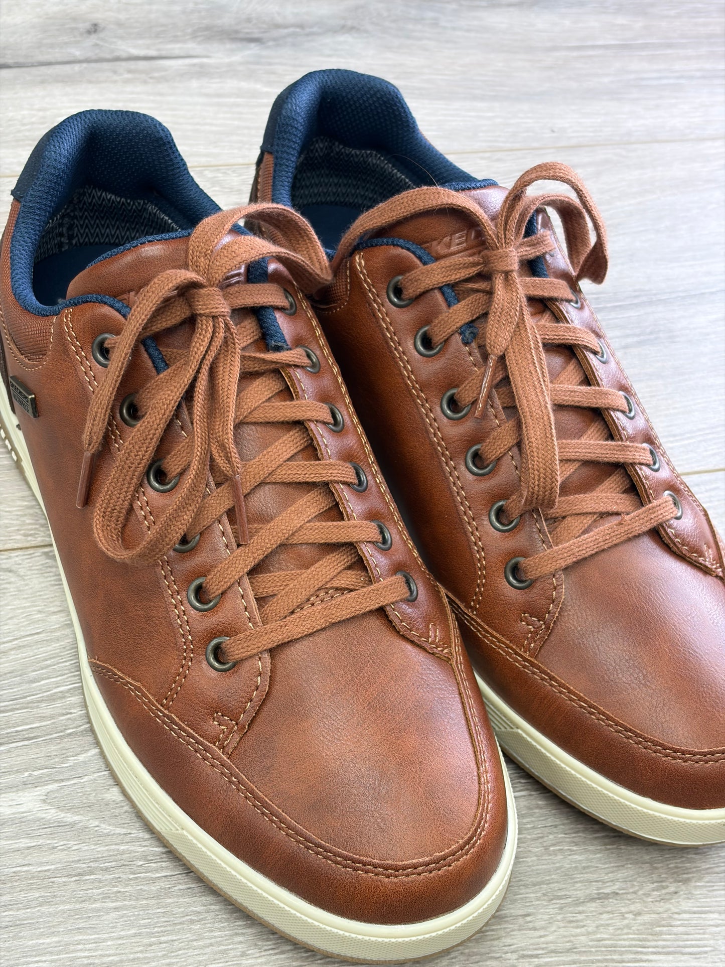 Skechers - Brown Waterproof Trainer