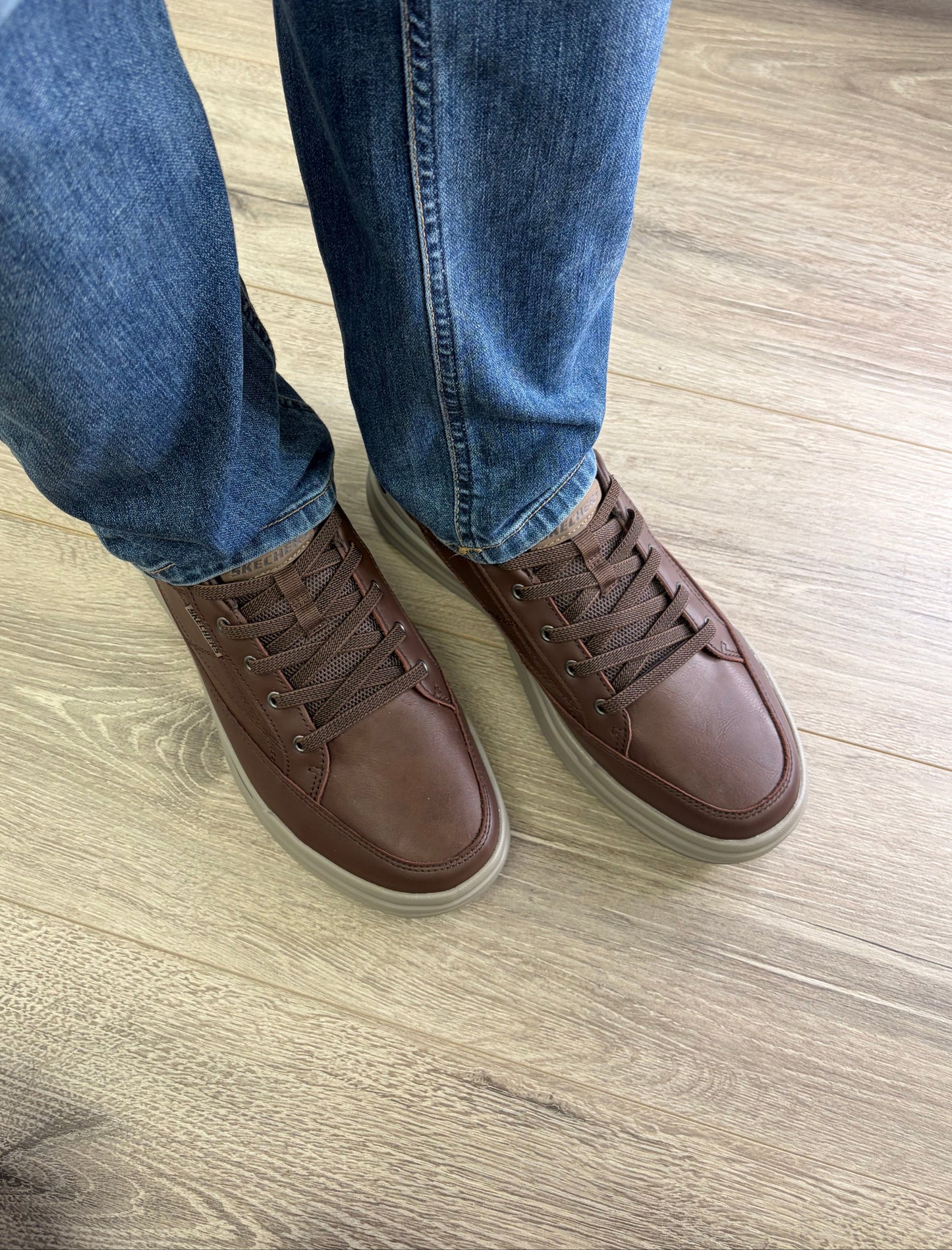 Skechers - Brown Stylish Trainer