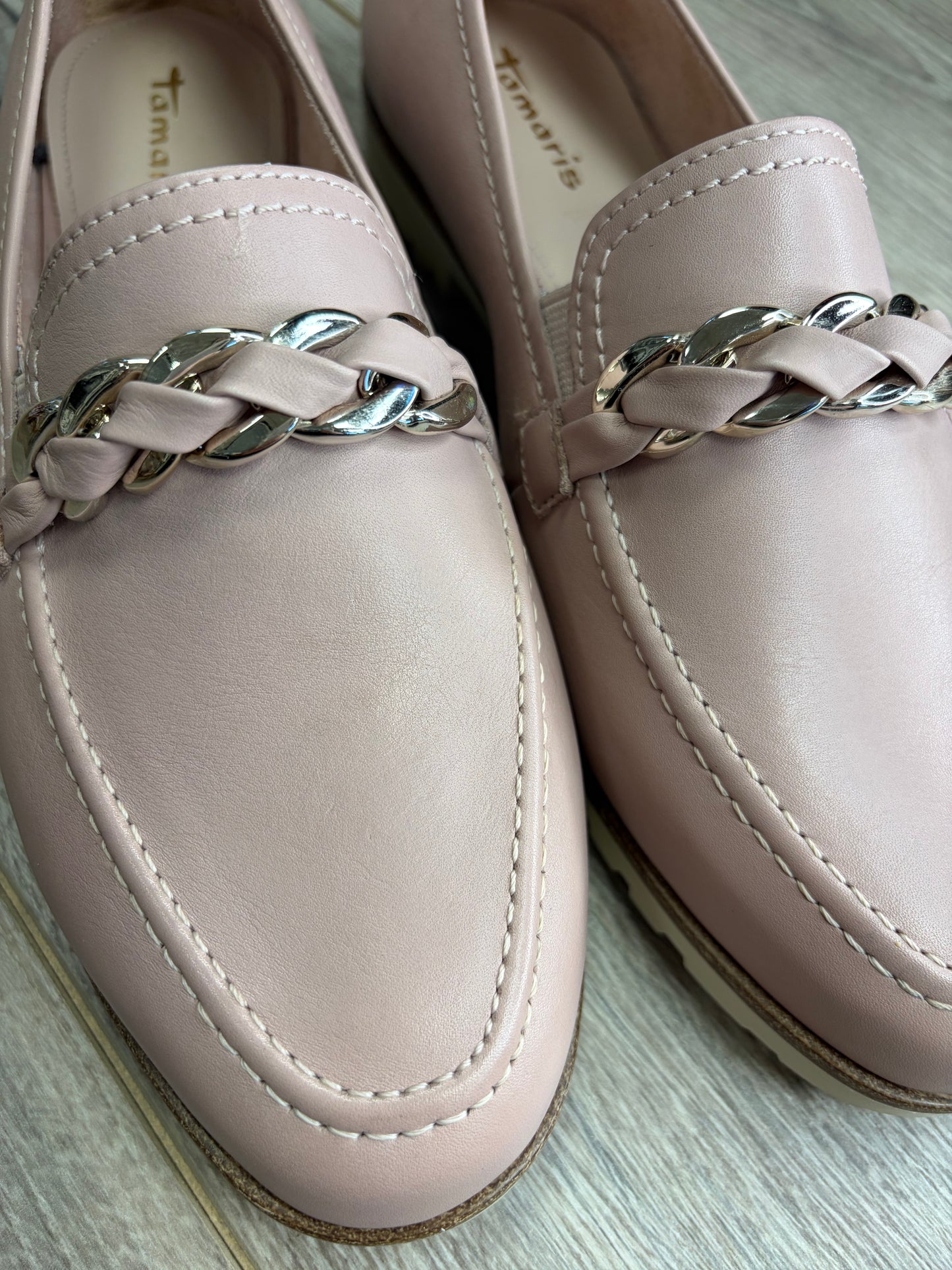 Tamaris - Rose Leather Shoe