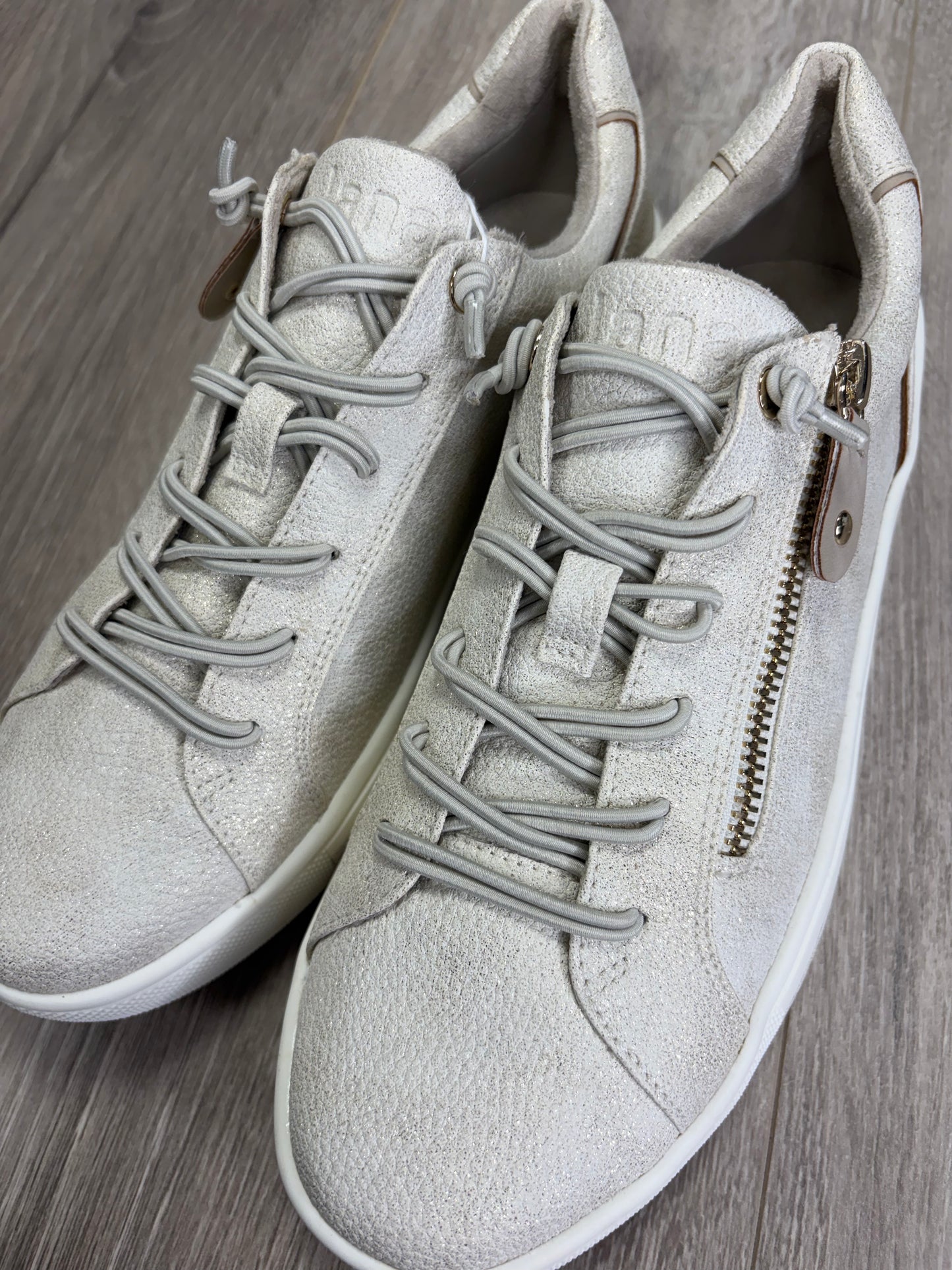 Jana - White Elastic Lace Trainer