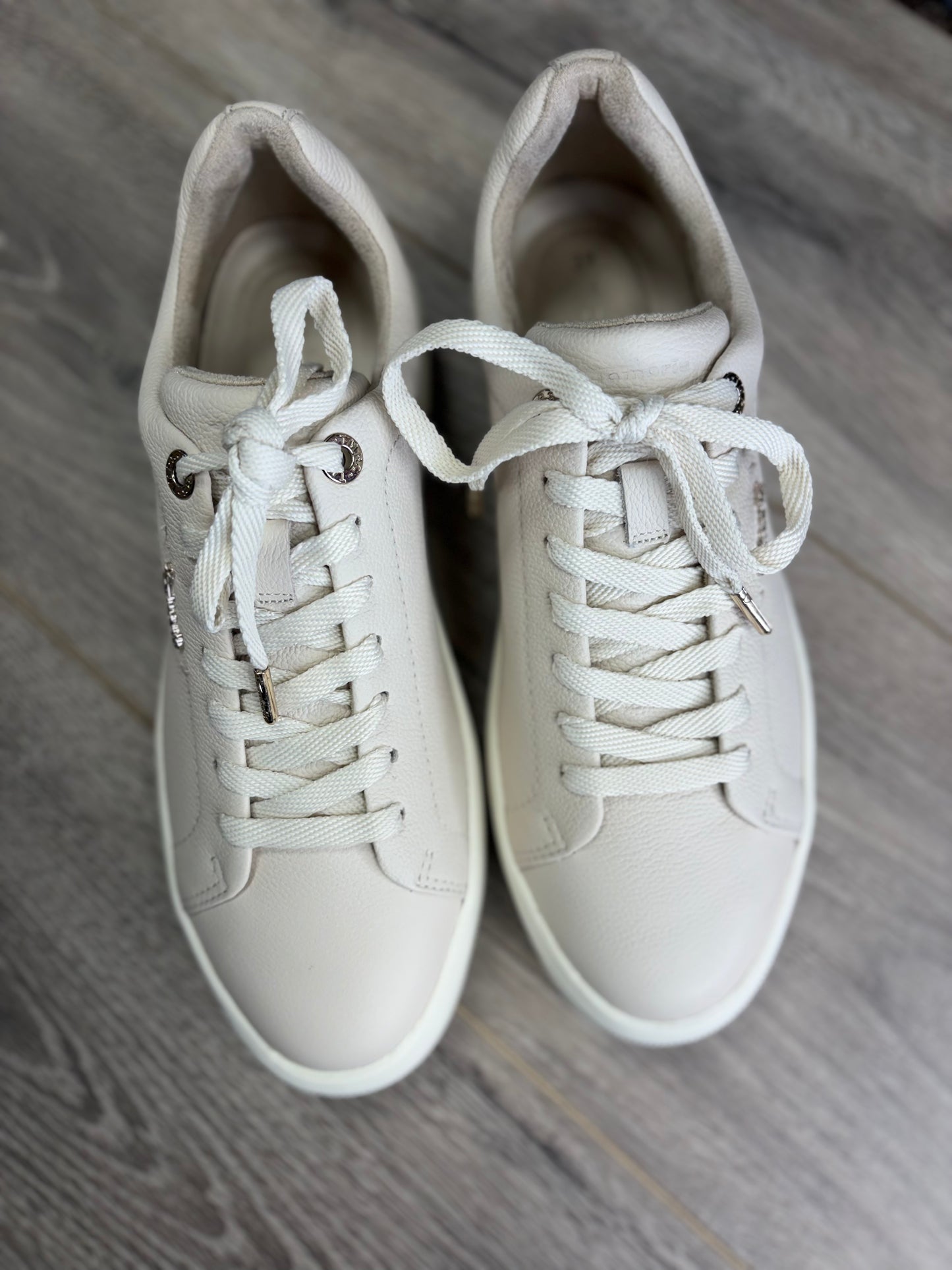 Tamaris - Beige Stylish Trainer