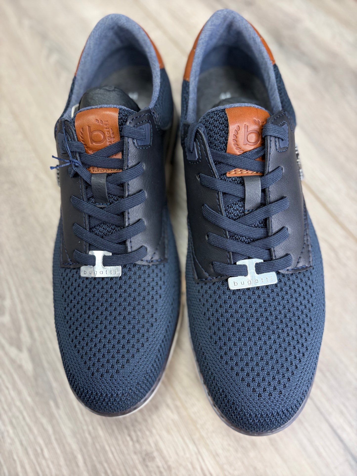 Bugatti - Dark Blue Laced Trainer