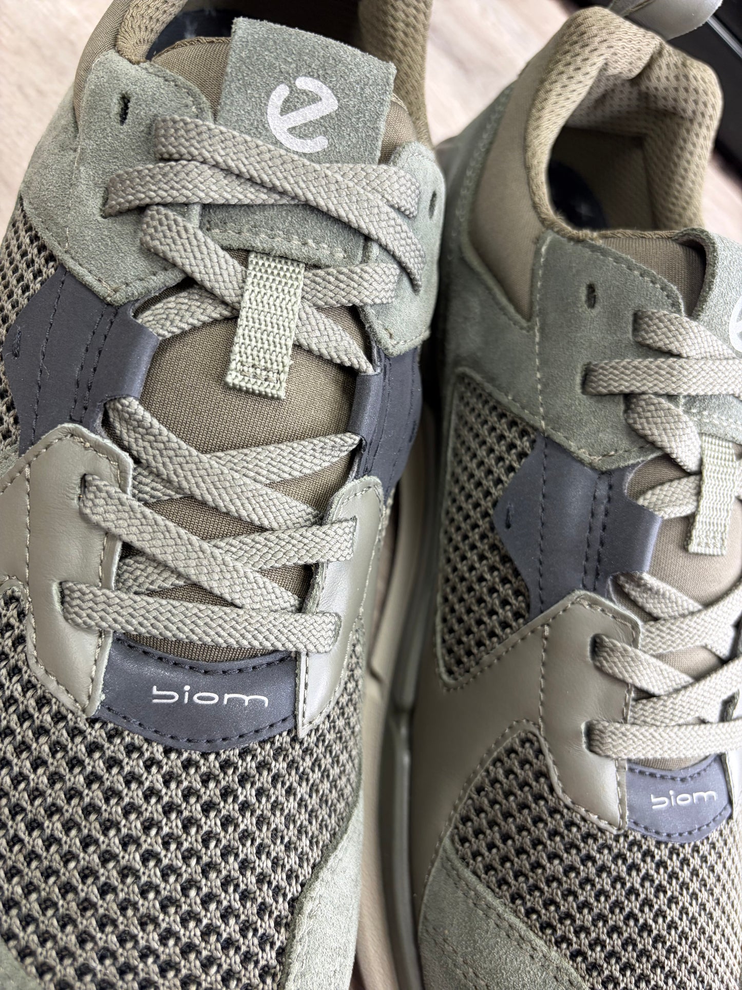Ecco - Olive Green Trainer