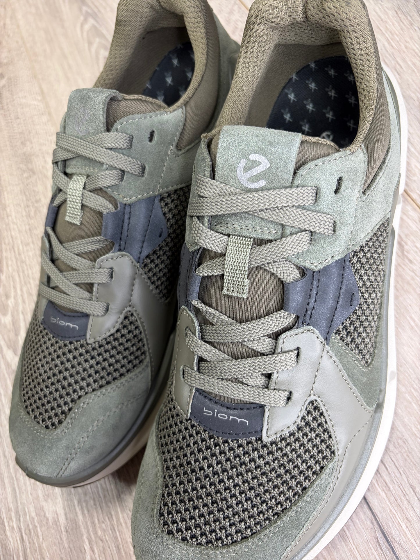 Ecco - Olive Green Trainer