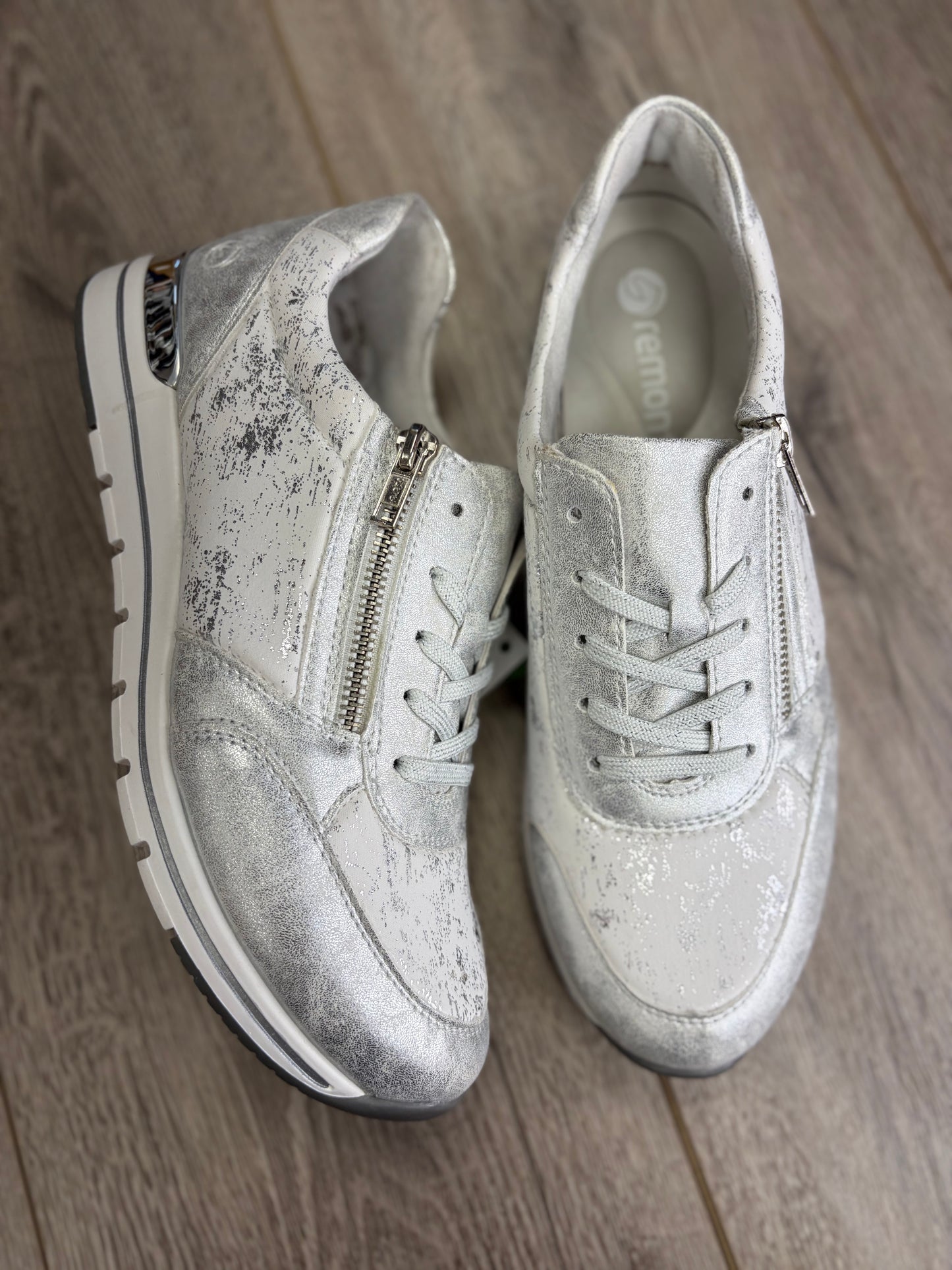 Remonte - Silver Side Zip Trainer