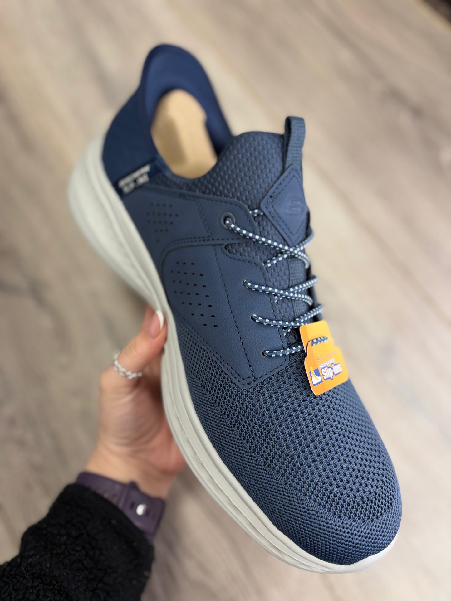 Skechers - Navy Slip on