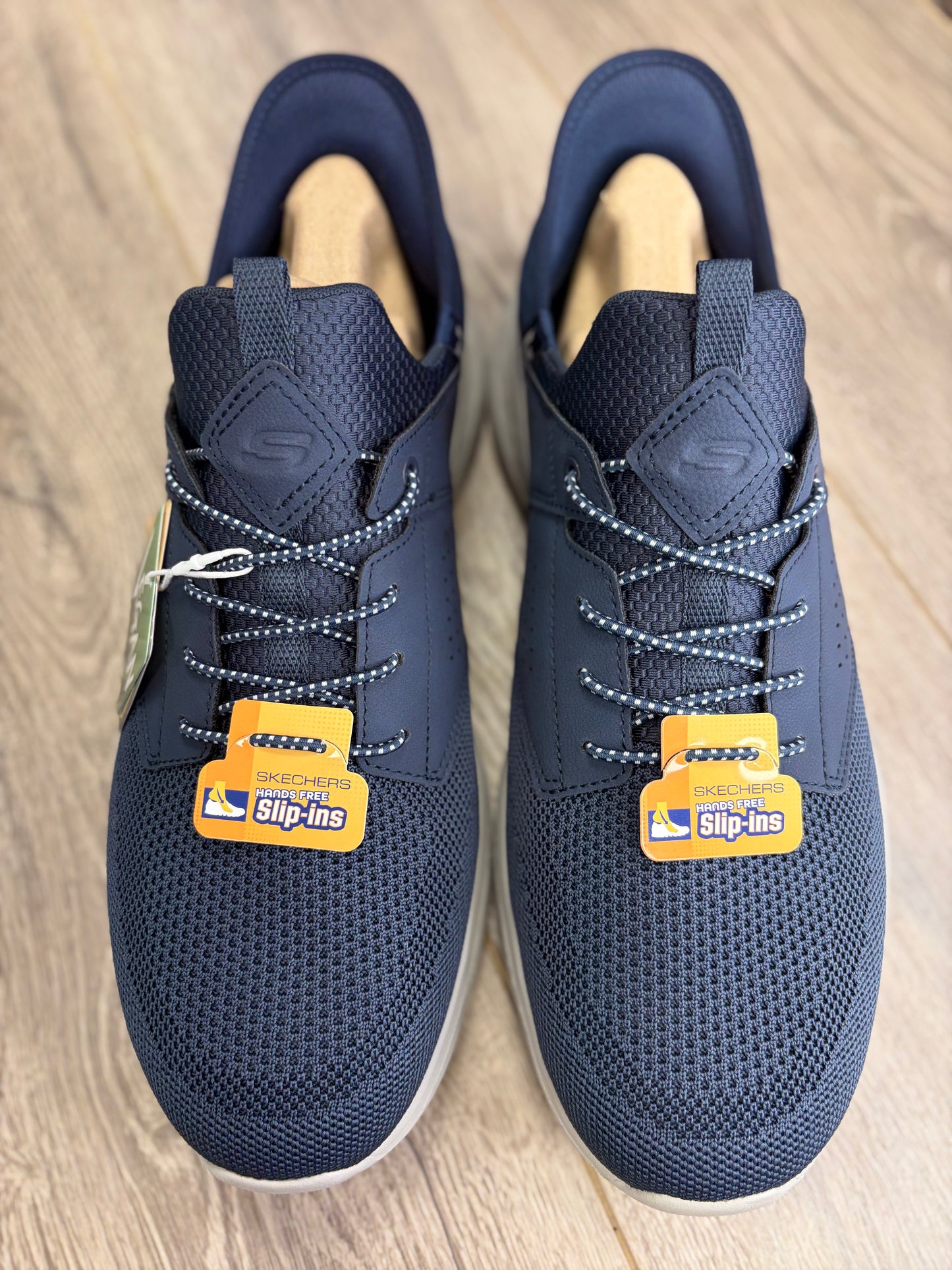 Skechers - Navy Slip on