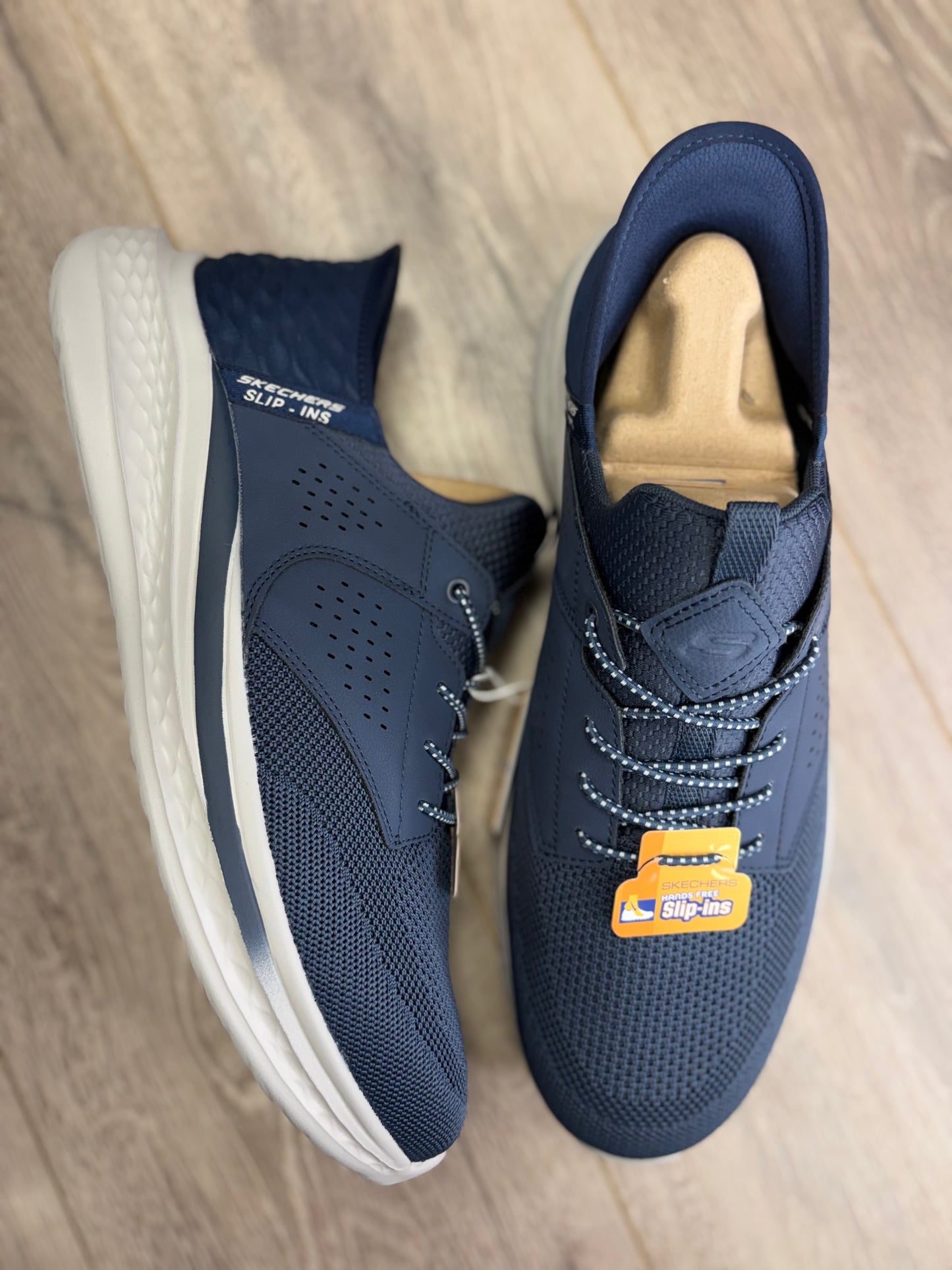 Skechers - Navy Slip on