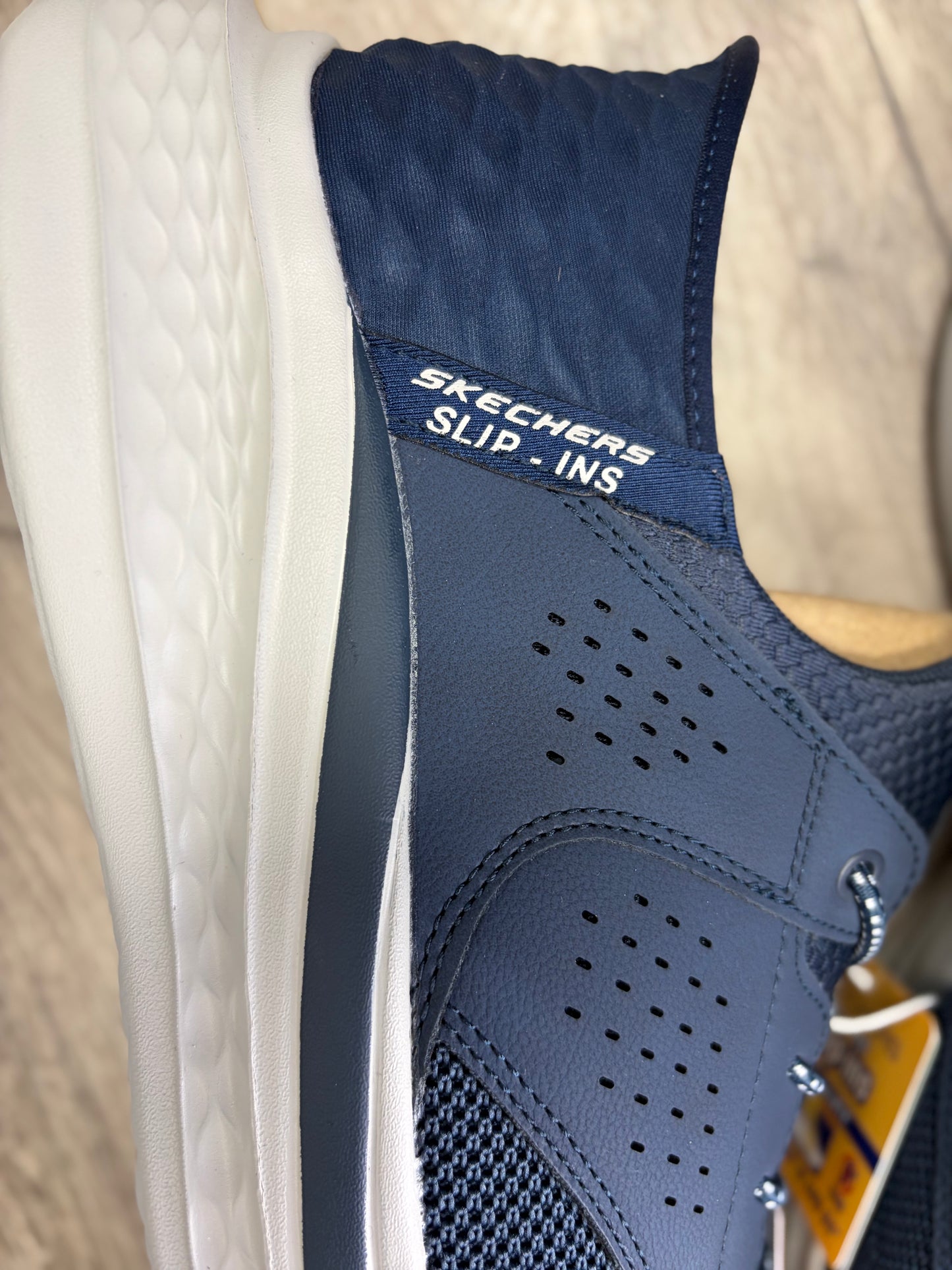 Skechers - Navy Slip on
