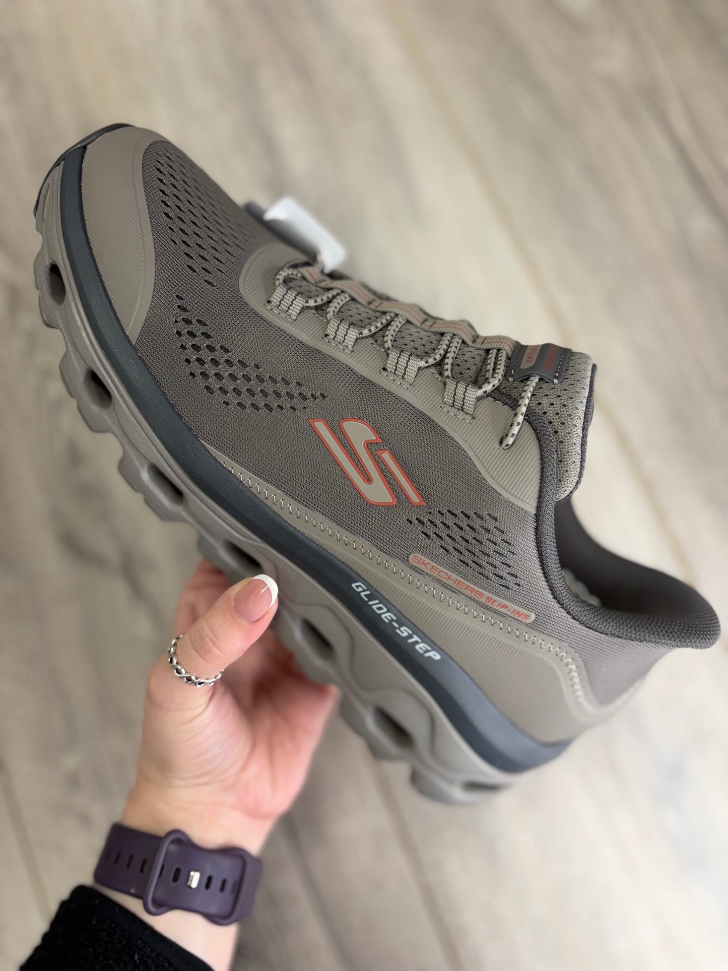 Skechers - Grey Glide-Step Trainers