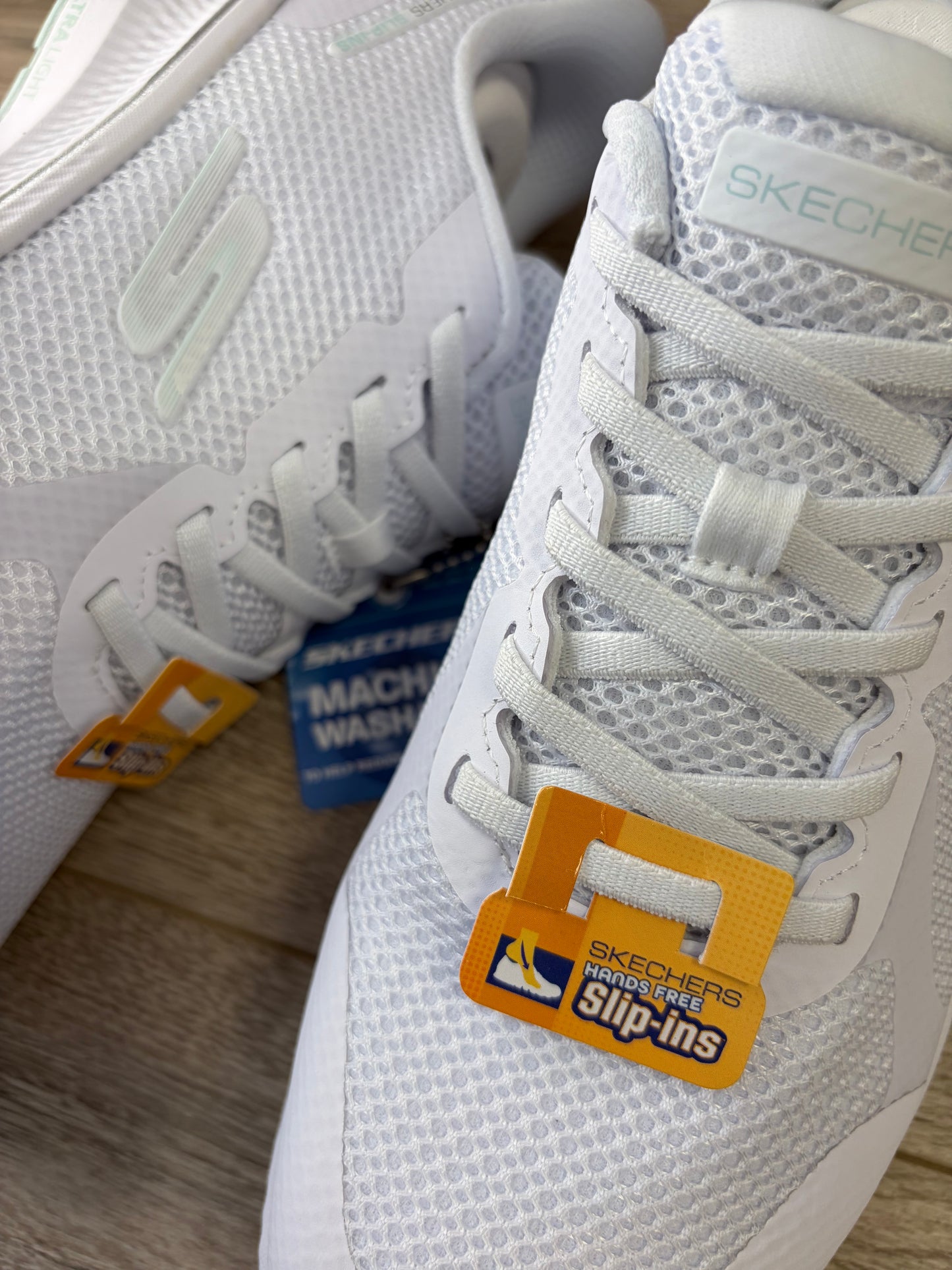 Skechers - Slip-ins White