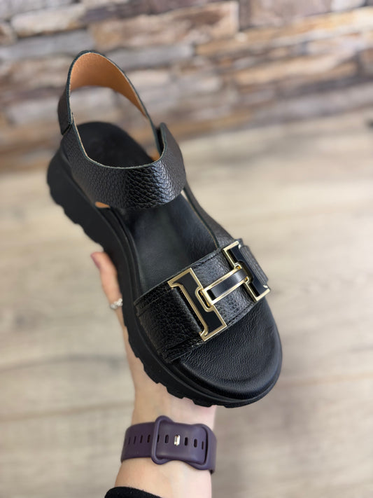 Oh My Sandals - Black Gold Detail Buckle