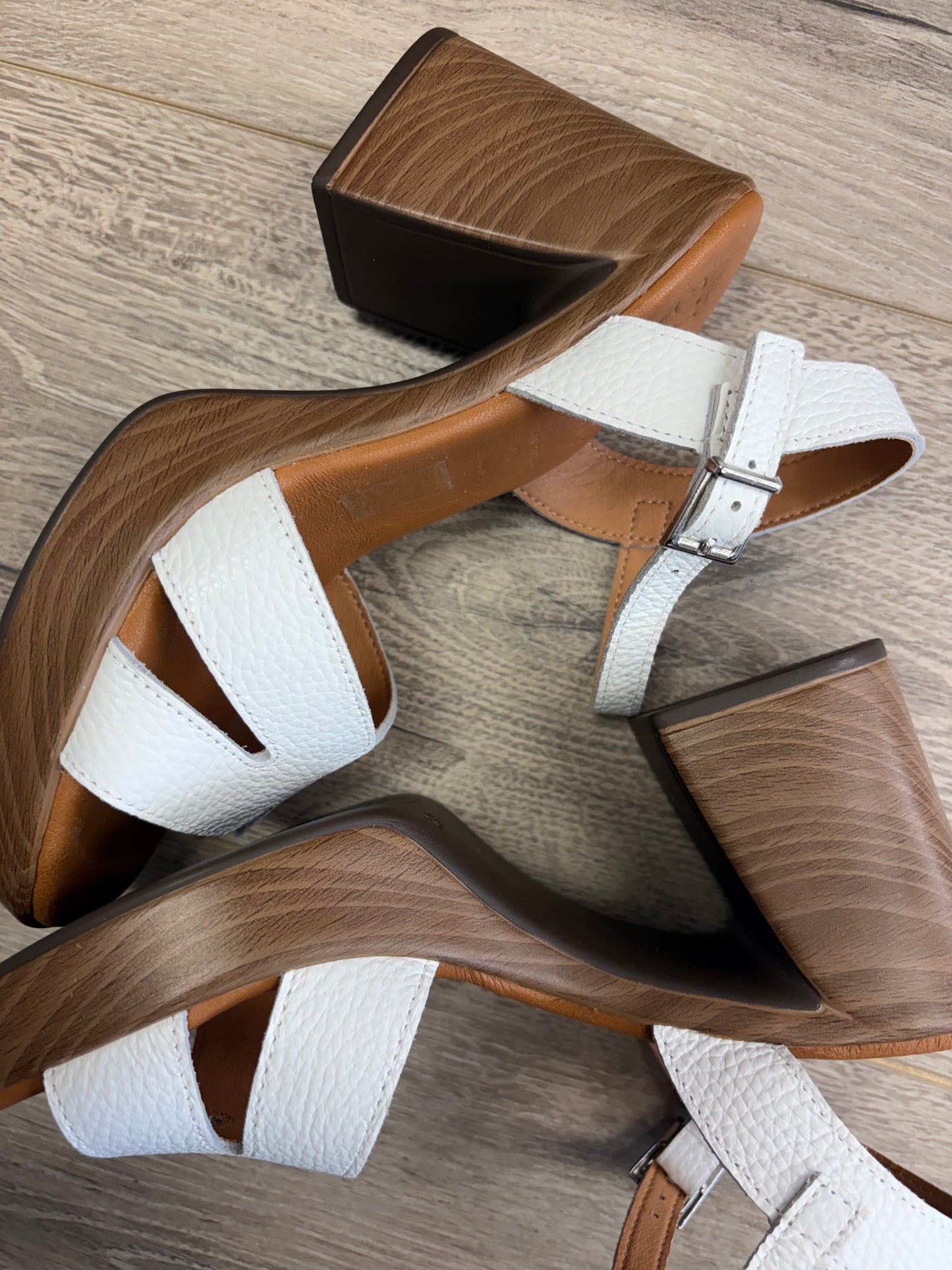 Oh My Sandals - White Wooden Heel