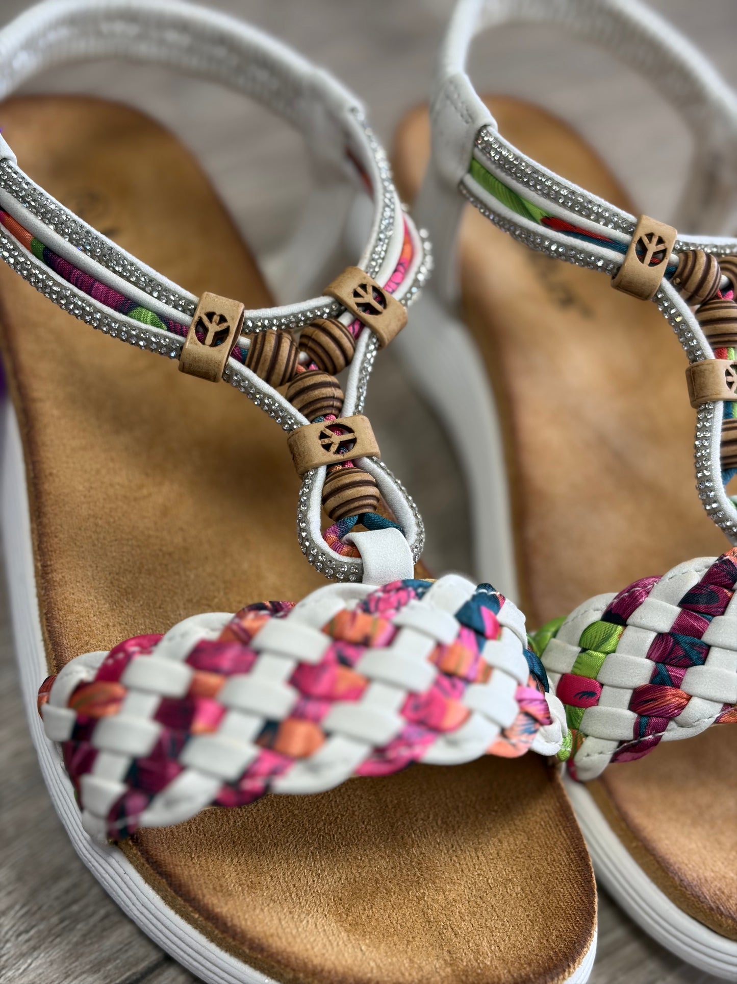 LOTUS - White Woven Sandals